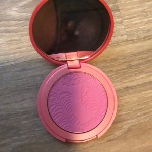Tarte dollface blush